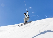 开云棋牌下载-楚阿梅尼存在感拉满，从绿茵场到国际舞台，伊拉克速胜澳大利亚的启示