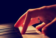 开云官网-雷霆强势爵士，哈登制霸全场——篮球盛宴中的王者归来