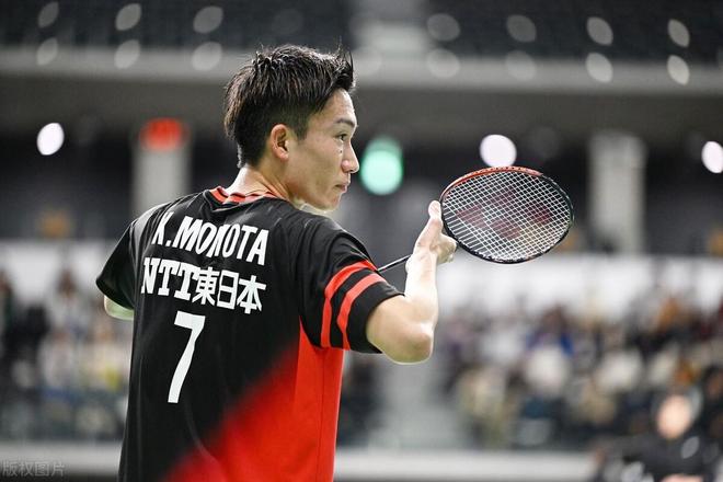 丹麦羽毛球队完胜中国羽毛球队,桃田贤斗统治全场 丹麦羽毛球队完胜中国羽毛球队,桃田贤斗统治全场