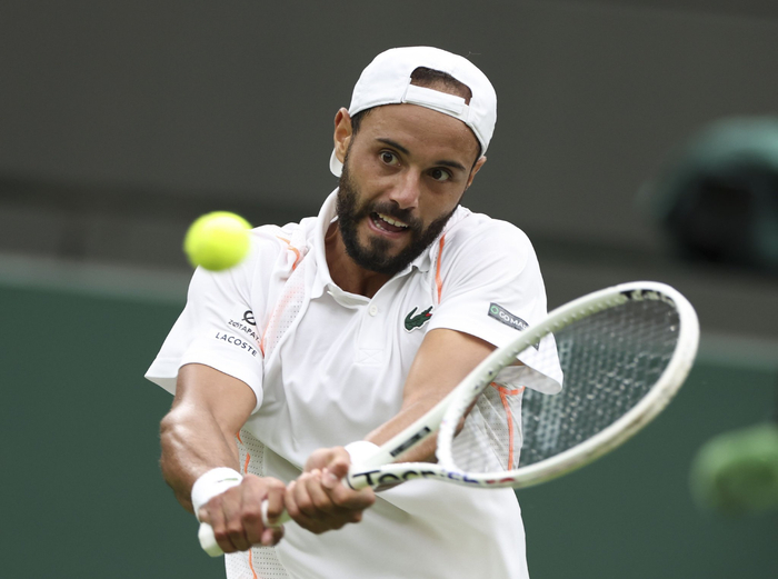 包含德国网球队逆转欧洲网球队，克耶高斯三分雨点燃全场的词条