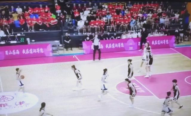 四川队在比赛中展现出强大实力，取得胜利