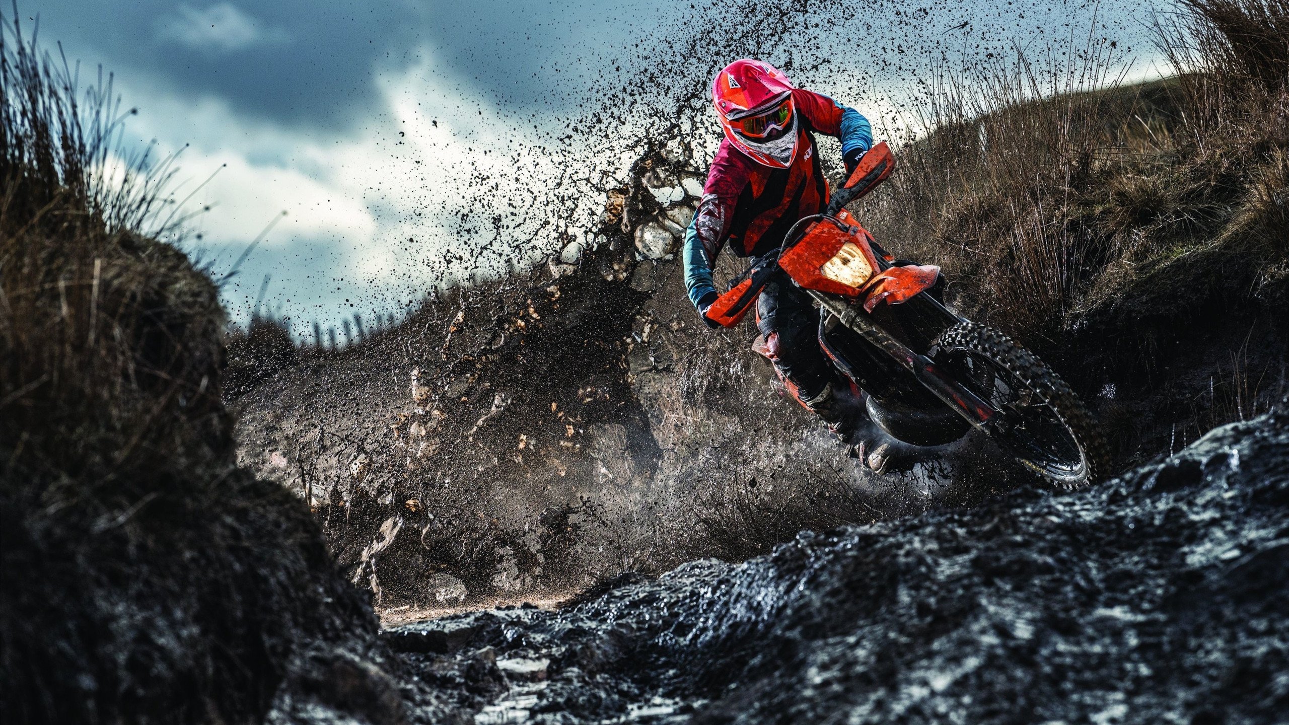 劳塔罗，无解之矛刺穿防线，佛罗伦萨式压迫让西班牙俯首