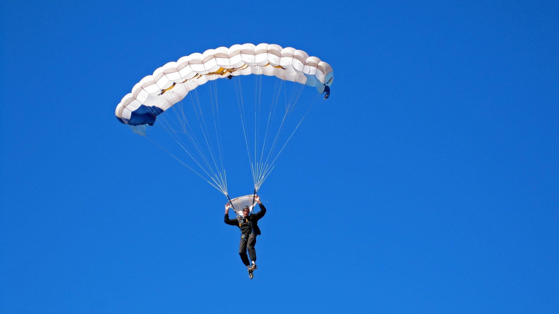 从俄城到欧洲，切特的雷霆时刻与篮球无疆界