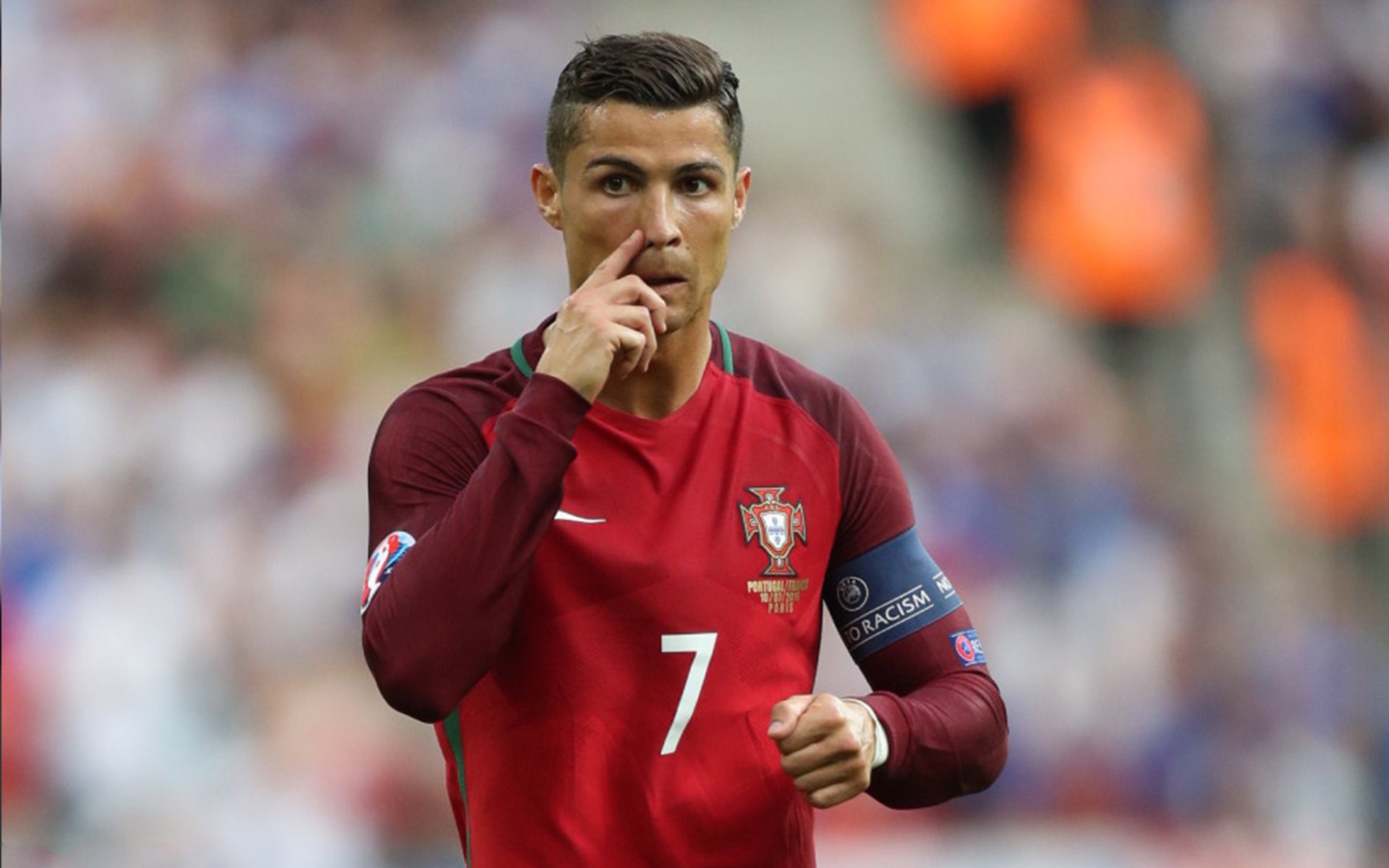 鹰击长空,霍勒迪的个人英雄主义与密尔沃基的战术困境